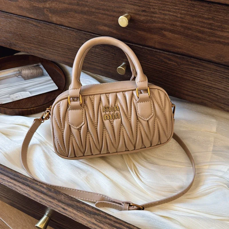 Women Luxury High End Leather  - огляд і ціна Luxury Lifestyle Design