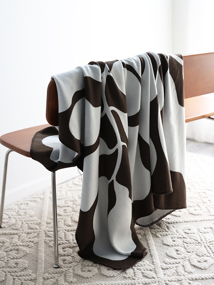 Jacquard Faux Cashmere Blanket - огляд і ціна Cashmere Throw Blanket
